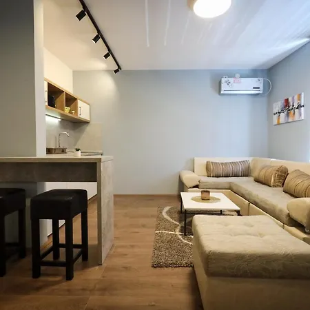 Domacin Komsijska Gostiona Zrenjanin