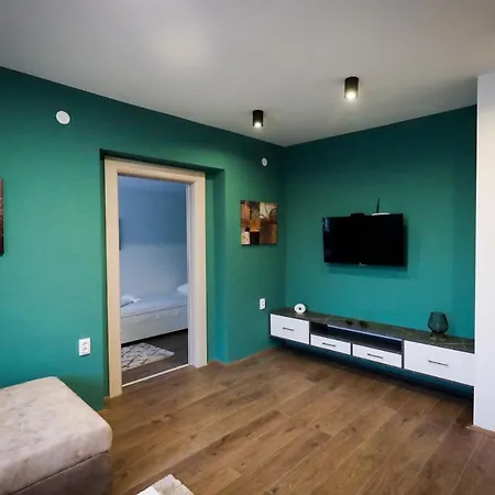 Domacin Komsijska Gostiona Zrenjanin