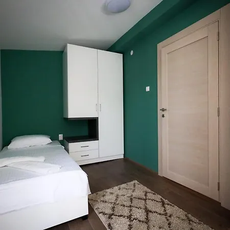 Domacin Komsijska Gostiona