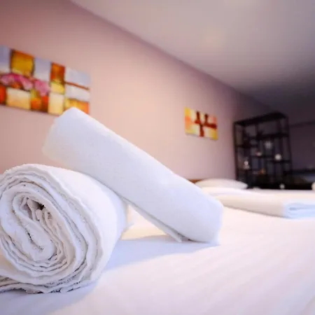 Bed & Breakfast Domacin Komsijska Gostiona