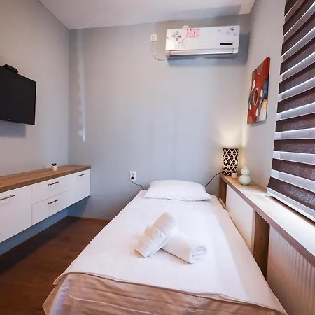 Domacin Komsijska Gostiona Bed & Breakfast Zrenjanin