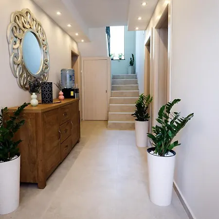 Domacin Komsijska Gostiona Bed & Breakfast Zrenjanin