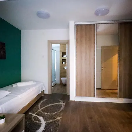 Domacin Komsijska Gostiona Bed & Breakfast