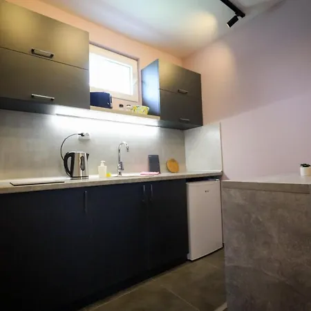 Bed & Breakfast Domacin Komsijska Gostiona