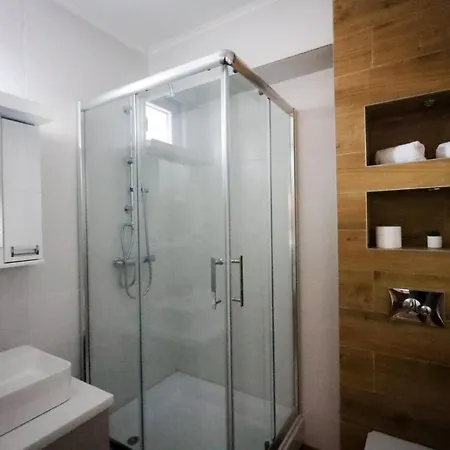 Bed & Breakfast Domacin Komsijska Gostiona 4*