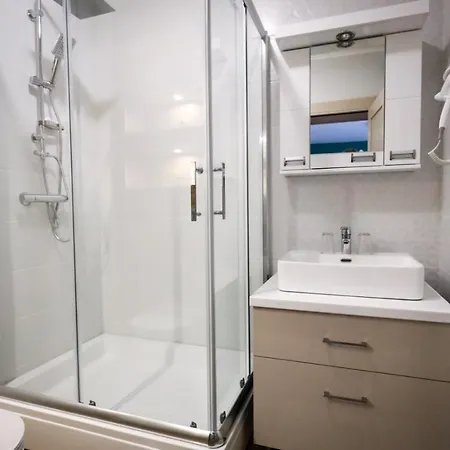 Domacin Komsijska Gostiona Bed & Breakfast Zrenjanin